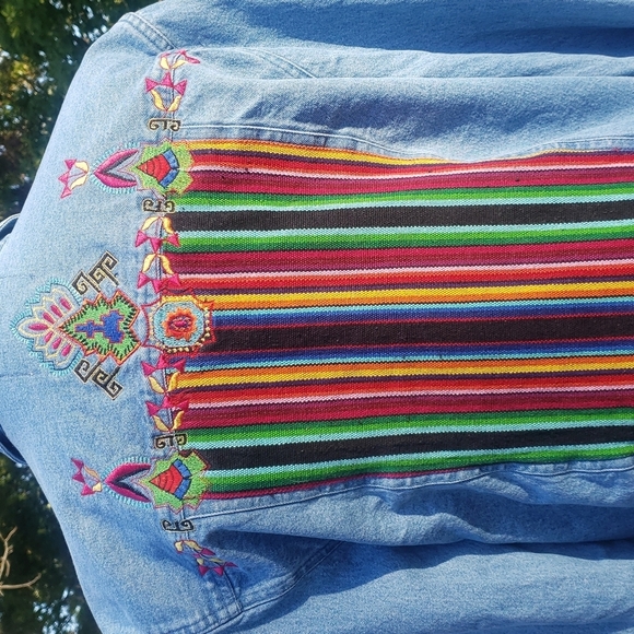 Tantrums boho Aztec tribal Mexican art Jean jacket medium - Picture 6 of 8